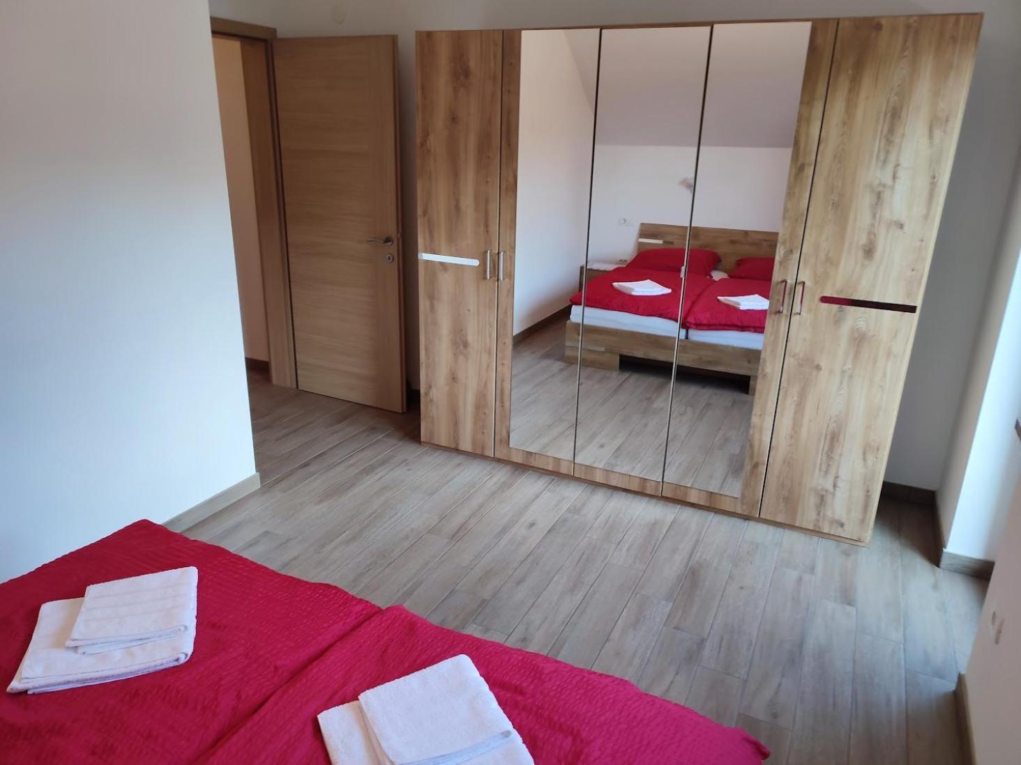 Apartments And Wellness Jelovca Radovljica Bagian luar foto