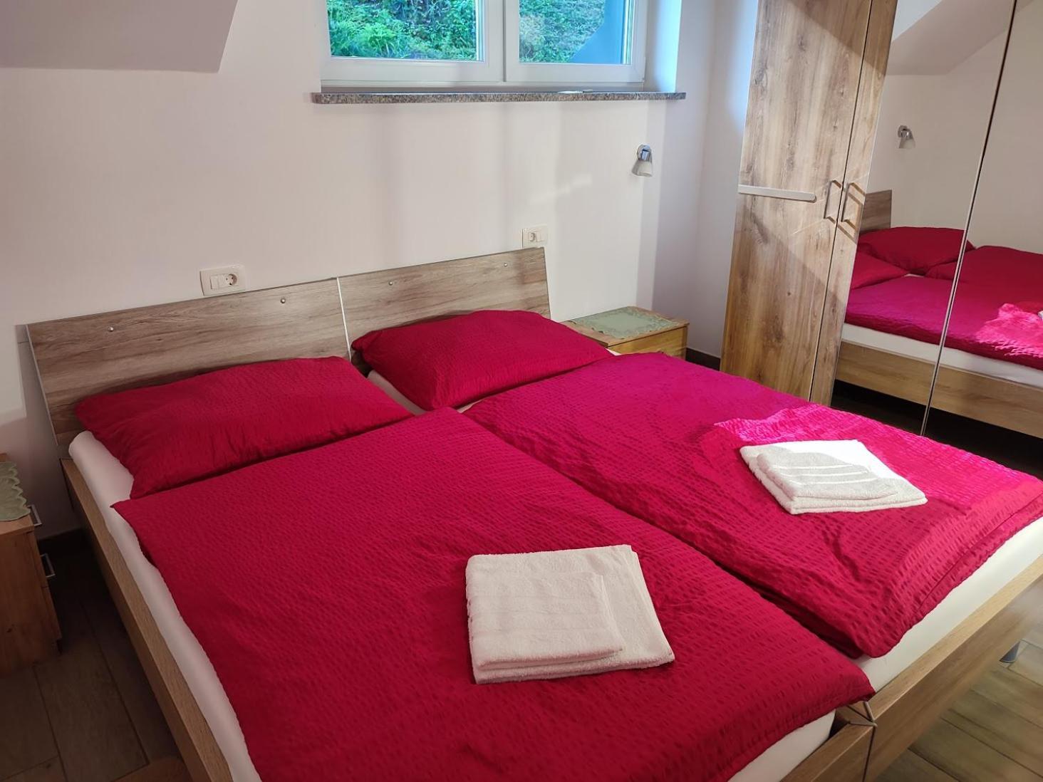 Apartments And Wellness Jelovca Radovljica Bagian luar foto