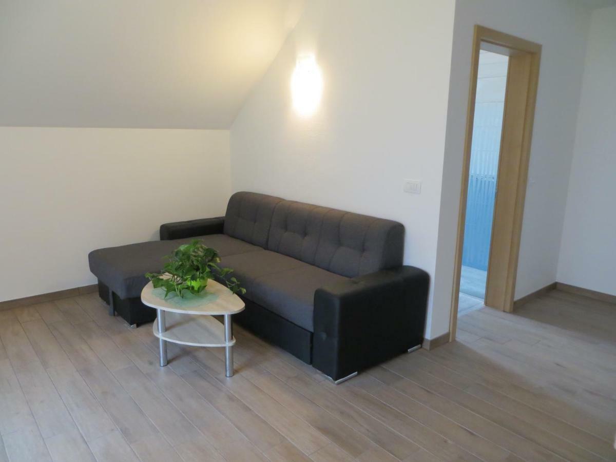 Apartments And Wellness Jelovca Radovljica Bagian luar foto