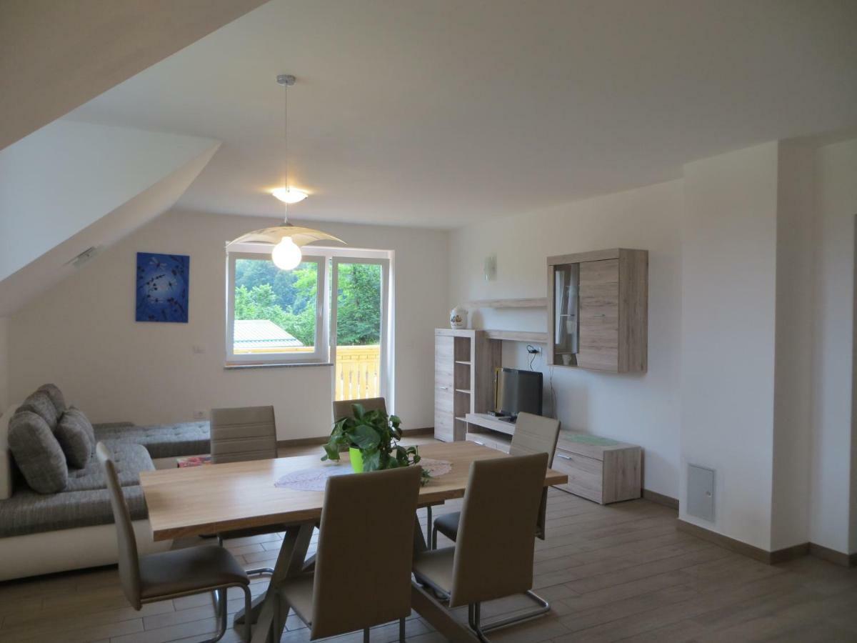 Apartments And Wellness Jelovca Radovljica Bagian luar foto