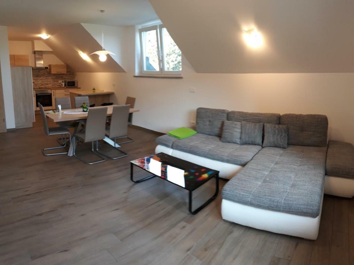 Apartments And Wellness Jelovca Radovljica Bagian luar foto